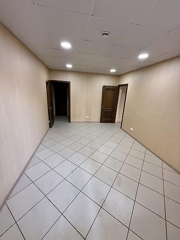 Кыймылсыз мүлк: Кеңселерди сатуу 41 м², Ремонту бар, Көп кабаттуу имарат, Жертөлө кабаты кабат — 3