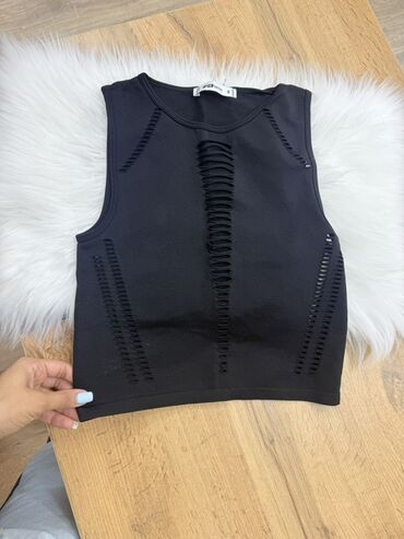 Bentley: Qara rəngli qadın crop top - Model: qolsuz, dairəvi boyunlu - Dizayn