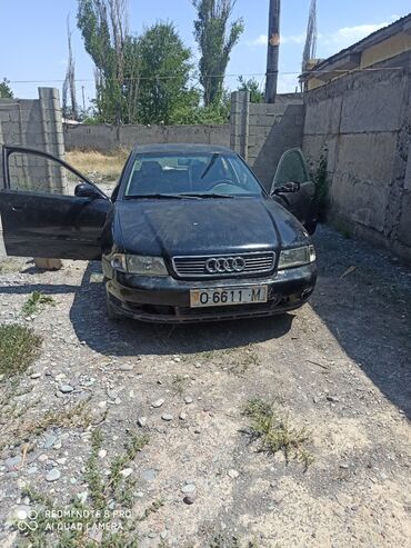 полировычный машинка: Audi A4: 1996 г., 1.8 л, Механика, Бензин, Седан