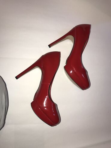черные туфли с красным: Туфли Romax, 37, цвет - Красный