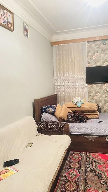 putada satilan evlər: Uzunu 5.5 eni 3.5 . Bir otağdı yataxanadı.Nefiçler metro .nizam — 1