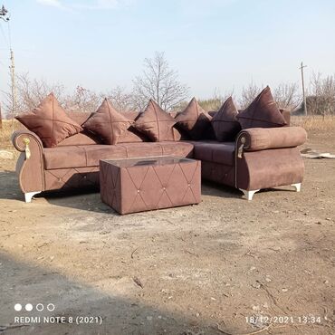 Sifarişlə divanlar: Bazasız, Açılmayan — 4