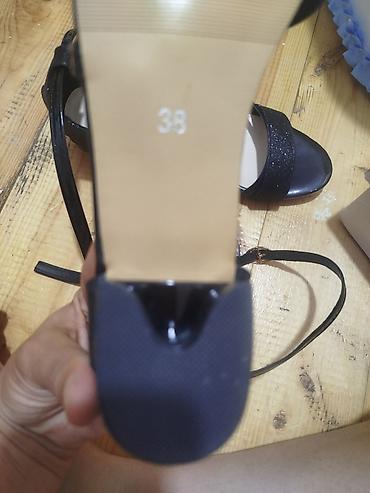 kepka satisi: Ölçü: 38, rəng - Qara, Yeni — 4