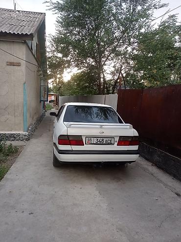 a8 d2: Nissan Primera: 1993 г., 2 л, Механика, Бензин, Седан — 2