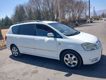 Toyota: Toyota Avensis Verso: 2002 г., 2 л, Автомат, Бензин, Минивэн