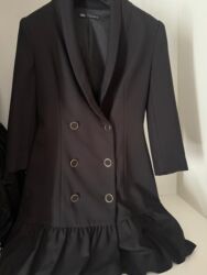 pencekler qadin ucun: 1 ci sekil S/M OLCU Zara 60 azn .2 ci sekil S/M OLCU Benetton 35 azn.3