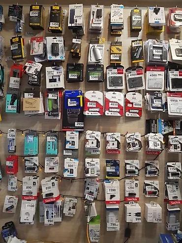 Memorijske kartice za kamere: Kingston Canvas Go! Plus microSDXC 128GB sa SD adapterom - Kapacitet na lalafo.rs — 4 Memorijske kartice za kamere: Kingston Canvas Go! Plus microSDXC 128GB sa SD adapterom - Kapacitet — 4