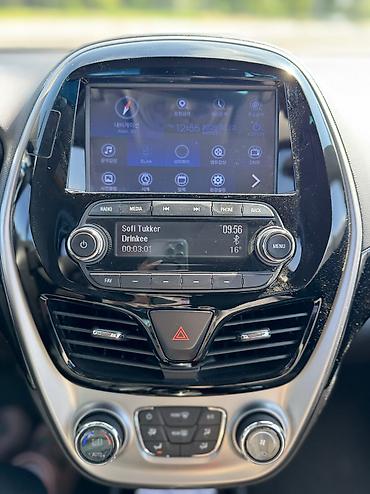 Chevrolet: Chevrolet Spark: 2018 г., 1 л, Вариатор, Бензин, Хэтчбэк — 10