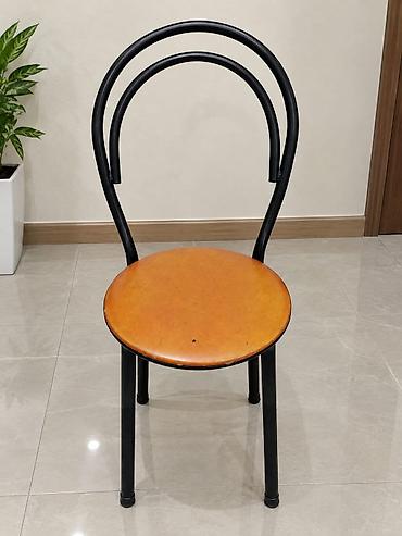 Kafe, restoran, cay evi uchun 12 eded oturacaq her biri 10 Azn. Unvan