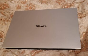 Huawei: Intel Core i5, 16 GB, 14 "