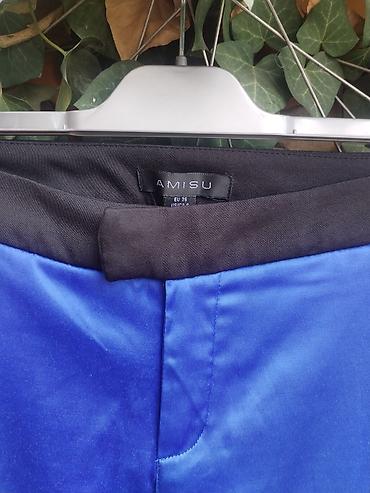 mango ogrlice: Satenske pantalone Amisu, žive kobalt-plave boje, ravnog užeg kroja — 3