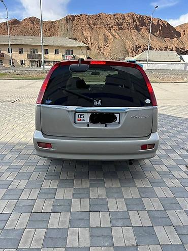 toyota stream: Honda Stream: 2002 г., 1.7 л, Автомат, Бензин, Минивэн — 3