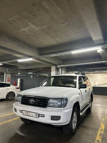 матиз в бишкеке: Белый внедорожник Toyota Land Cruiser 100, представленный на
