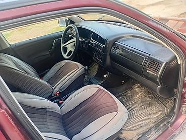 ford focus 1: Volkswagen Vento: 1992 г., Седан — 5