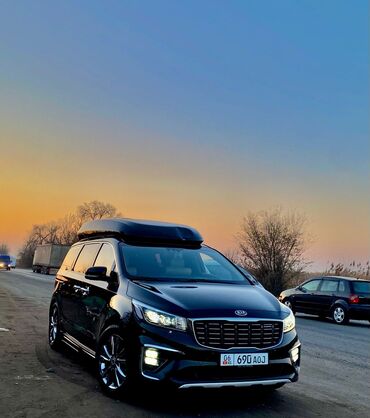 Kia: Kia Carnival: 2018 г., 2.2 л, Автомат, Дизель, Минивэн