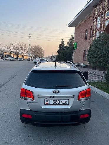 Kia: Kia Sorento: 2011 г., Кроссовер — 1