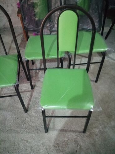 Stullar: Kafe cayxana ücün. 13manatdan başlayır. 20man qeder. Stol stul desti — 5