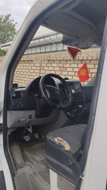 стекло подъёмник на спринтер: Mercedes-Benz Спринтер: 2007 г., 2.2 л, Механика, Дизель, Вэн/Минивэн