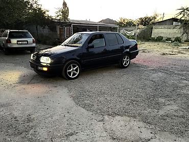 a8 d2: Volkswagen Vento: 1993 г., 1.8 л, Механика, Бензин, Седан — 3
