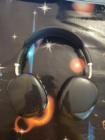 беспроводной наушник: Bluetooth simsiz qulaqlıq – over‑ear dizayn Xüsusiyyətlər: - Over‑ear — 1