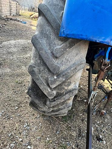 Traktorlar: Mavi rəngli kənd təsərrüfatı traktoru - Güclü dizel mühərrik - Arxa 3 — 8