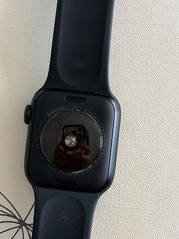 Smart saatlar: Zərətkası yoxdu Qutusu yoxdu 1 il istifadə olunuv Apple Watch SE 40mm — 3