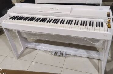 usaq ucun belekler: Təzə. Qutuda 88 klavişli tam oktavalı Elektro Pianino. 3 pedallı