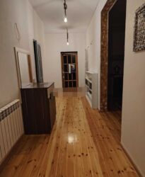 Uzunmüddətli kirayə evlər: 100 kv. m, 3 otaqlı -da lalafo.az — 8 Uzunmüddətli kirayə evlər: 100 kv. m, 3 otaqlı — 8