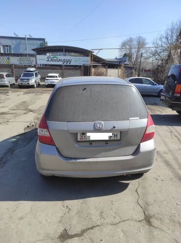 Honda: Honda Fit: 2003 г., 1.3 л, Вариатор, Бензин, Хэтчбэк