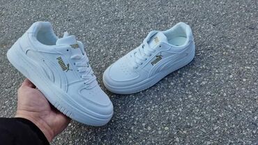 Sneakers & Athletic shoes: Puma, 41