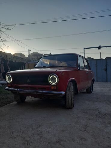 VAZ (LADA): VAZ (LADA) 2111: 0.3 l | 1979 il 39080 km Sedan