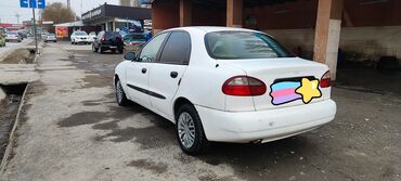 Daewoo: Daewoo Lanos: 1999 г., 1.5 л, Механика, Бензин, Седан