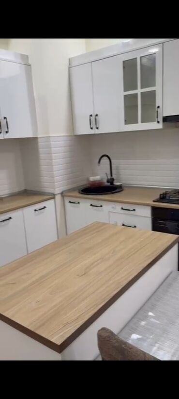 Uzunmüddətli kirayə mənzillər: Kirayə verilir Sumqayıt baxça şəhər 7 mərtəbə binanın 3 cü mərtəbəsi -da lalafo.az — 18 Uzunmüddətli kirayə mənzillər: Kirayə verilir Sumqayıt baxça şəhər 7 mərtəbə binanın 3 cü mərtəbəsi — 18