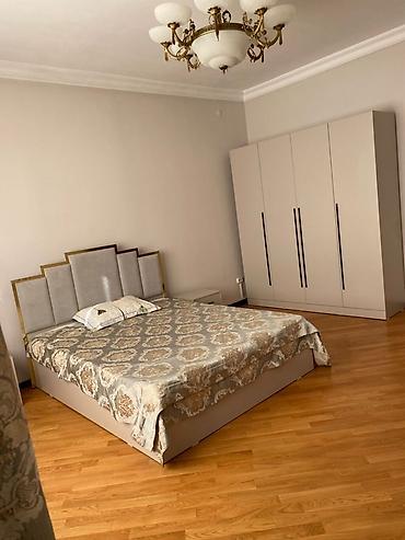 кватира каракол: 4 комнаты, 220 м², Золотой квадрат Элитка, 3 этаж — 5