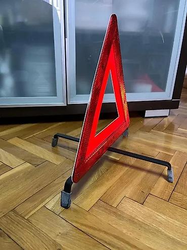 Alati za automobile: Reflektujući sigurnosni trougao za vozilo - Standardni sigurnosni — 1