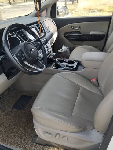 Kia: Kia Carnival: 2018 г., Минивэн — 7