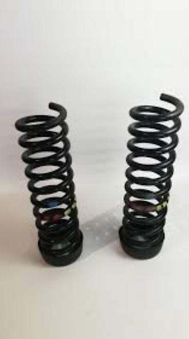 motor yağı 0w20: Mercedes-Benz 2015 Y-class. Avtomobil üçün spiral asqı yayları — 1