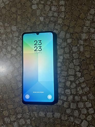 honor 30 i: İki kameralı smartfon - Rəng: Qara - Arxa panel: İki ayrı dairəvi — 2