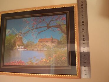 Şəkillər, tablolar: Şəkilli çərçivə, şəkilləri deyişdirmek olmur. ancaq divardan asıla — 4