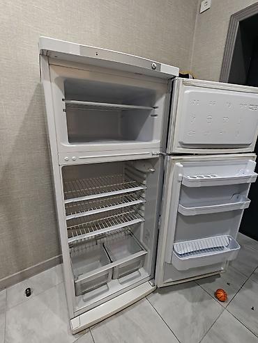 indesit: Холодильник Indesit в хорошем состоянии Б/У. Продаём в связи с — 1