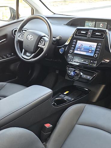 Toyota: Toyota Prius: 2019 г., 1.8 л, Вариатор, Гибрид, Лифтбек — 27
