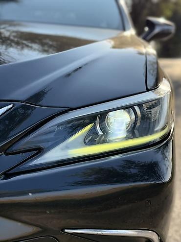 ct 200h: Lexus ES: 2019 г., 2.5 л, Автомат, Гибрид, Седан — 3