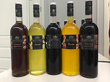 сиропы для кофе: Набор сиропов BOTANIKA, объем бутылки: 1 л. Линейка премиальных вкусов — 1