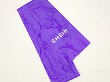 Fioletowy pasek Shein z białym napisem "SHEIN". Pasek jest wykonany z