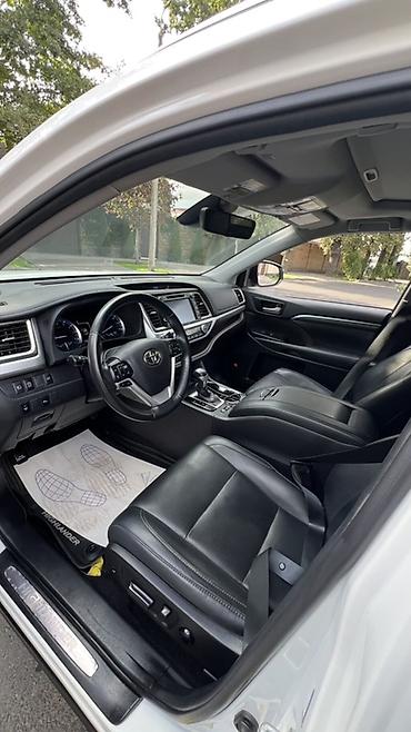 highlander 2017: Toyota Highlander: 2019 г., 3.5 л, Автомат, Бензин, Кроссовер — 7