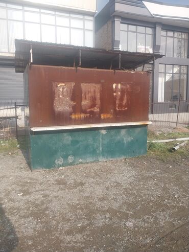 печка для шаурма: Продаю аппарат для шаурму. аппарат для куры гриль. два балона редуктор
