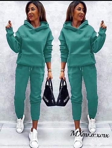 Kompleti: Komplet trenerka 3200 dinara — 1