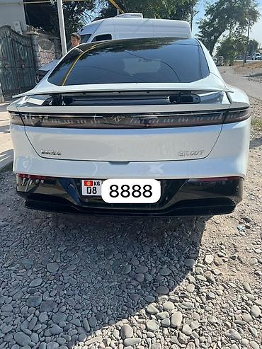 айоник 5: Dongfeng : 2025 г., Автомат, Электромобиль, Седан — 2