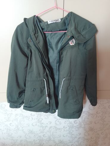 jaket toxumaq: Qadınlar üçün göyərti rəngli yüngül jaket - Model: Fashion&Trend