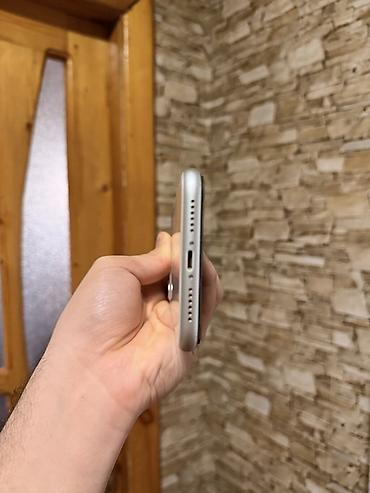 Apple iPhone: IPhone 11, 128 GB, Ağ, Simsiz şarj — 5